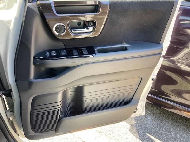 ホンダ N BOX25枚目