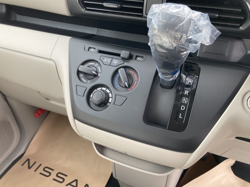 三菱 eKスペース12枚目