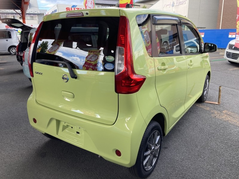 ニッサン デイズ3枚目