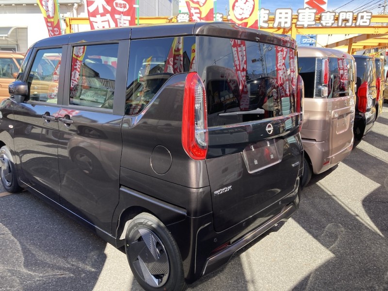ニッサン ルークス5枚目