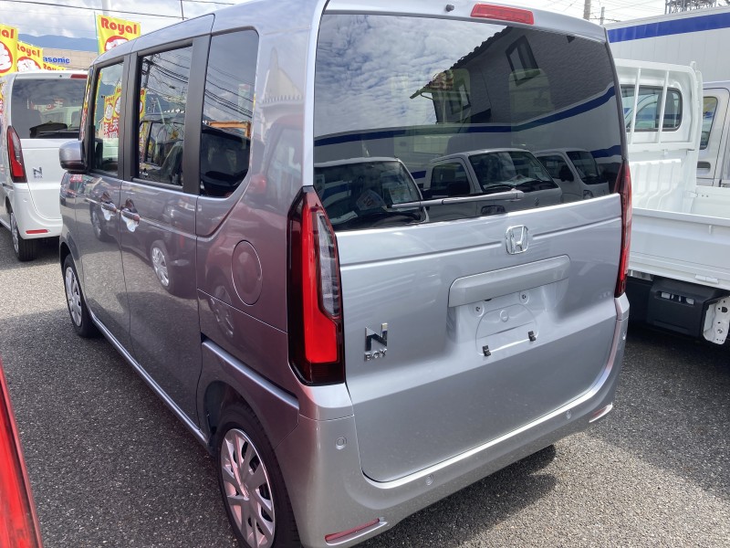 ホンダ N BOX4枚目
