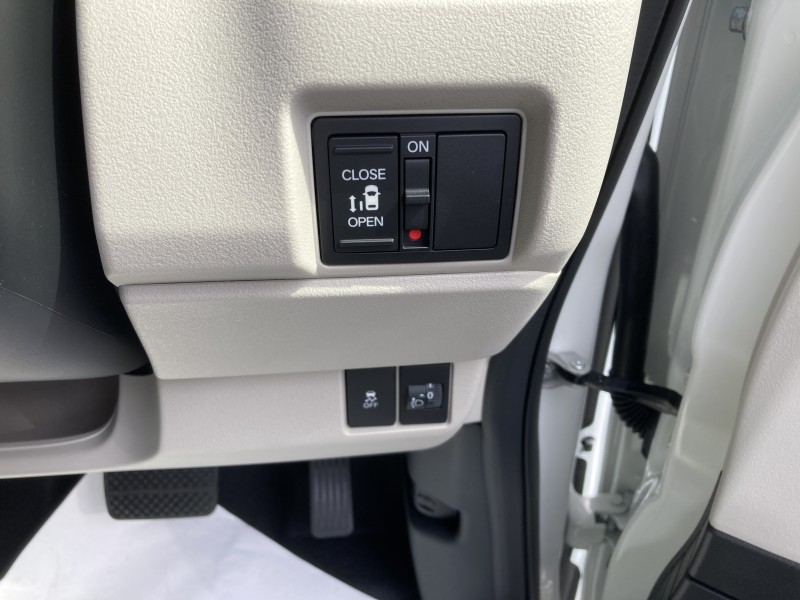 ホンダ N BOX16枚目