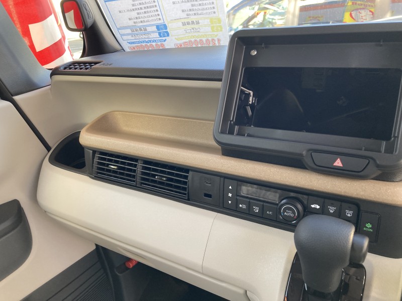 ホンダ N BOX11枚目