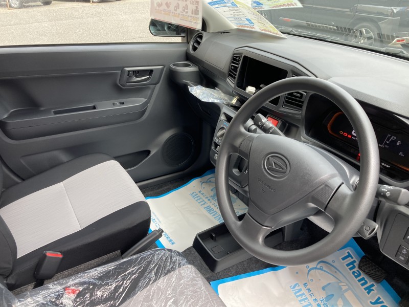 ダイハツ ミライース7枚目