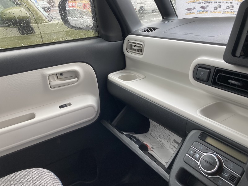 ダイハツ ムーヴキャンバス13枚目