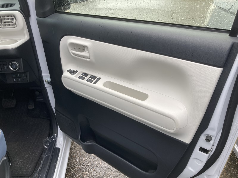 ダイハツ ムーヴキャンバス7枚目