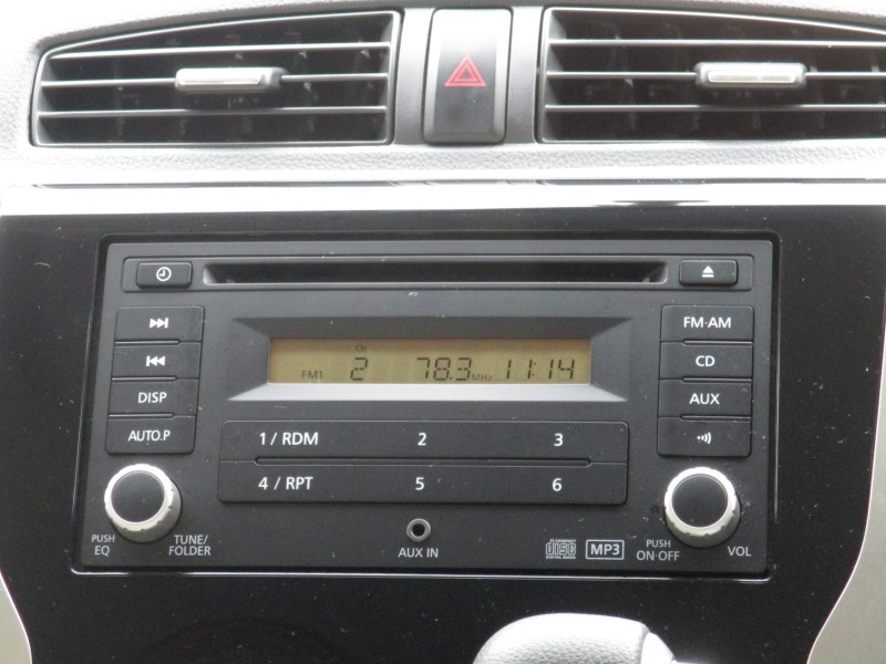 三菱 eKワゴン12枚目