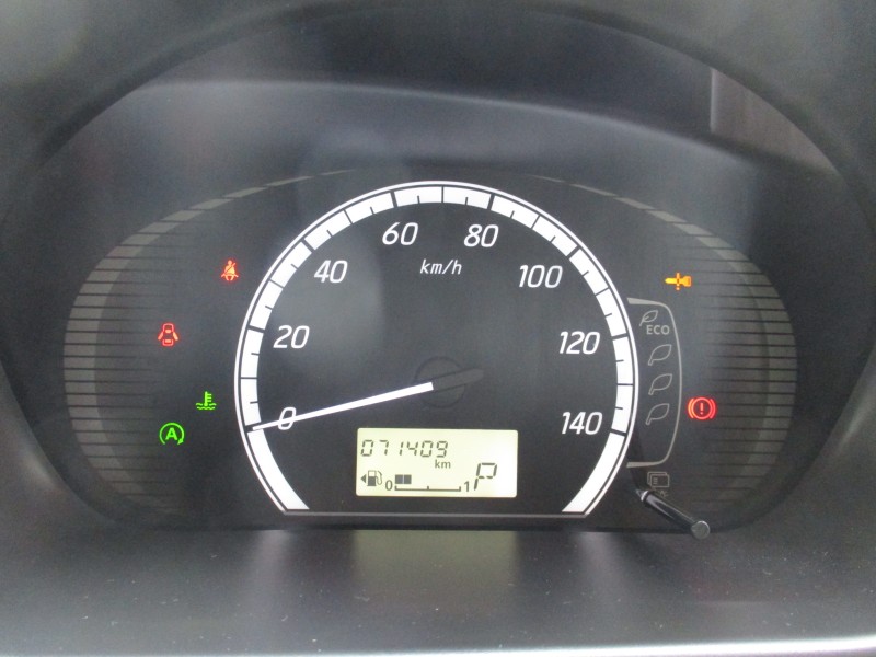 三菱 eKワゴン18枚目