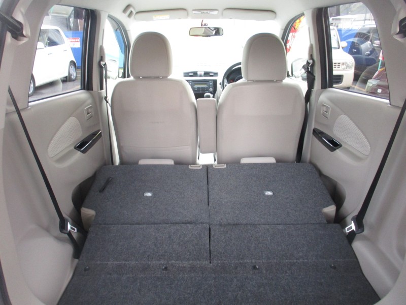 三菱 eKワゴン7枚目