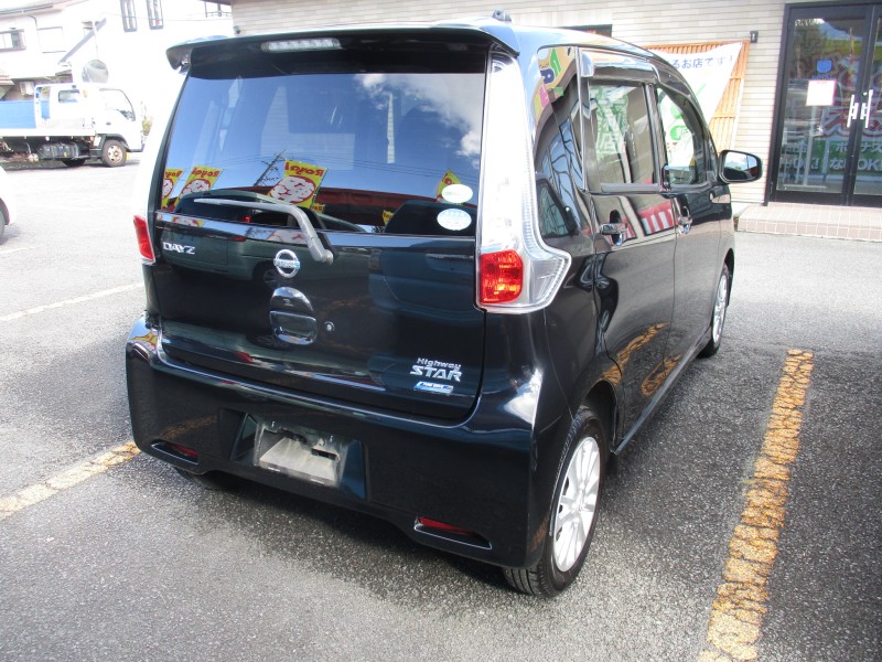 ニッサン デイズ3枚目