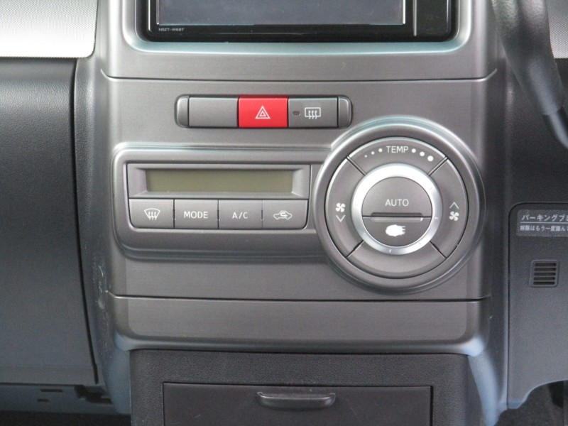 トヨタ ピクシススペース12枚目