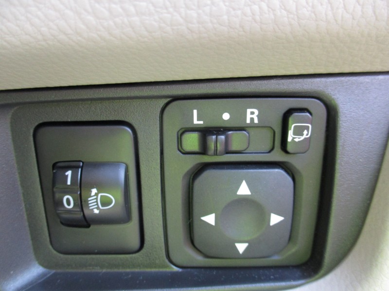 三菱 eKワゴン16枚目