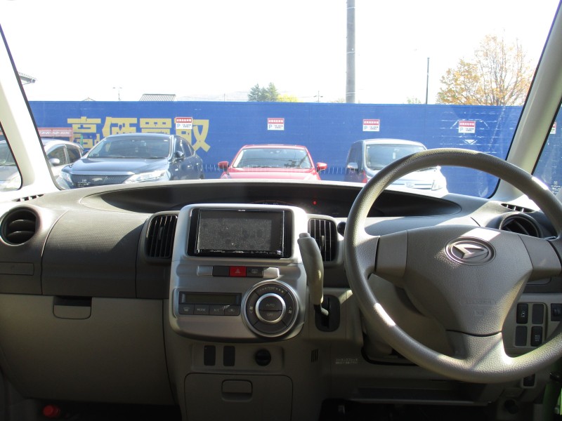 ダイハツ タント11枚目