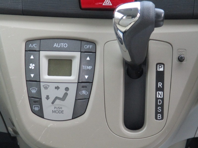 ダイハツ ムーヴ12枚目