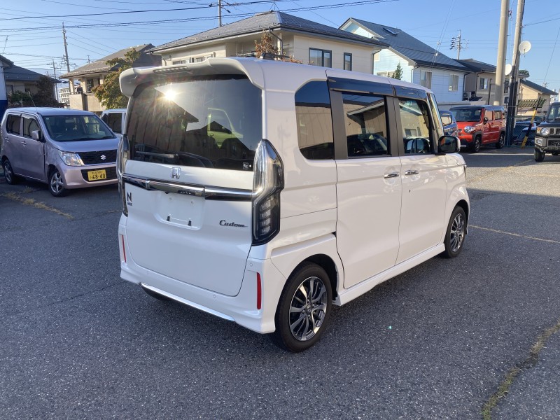 ホンダ N BOX3枚目