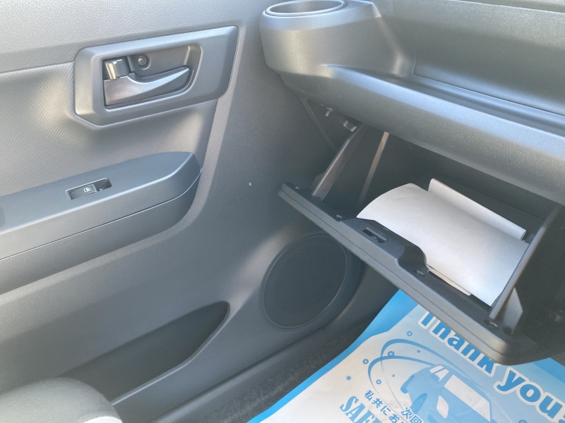 ダイハツ ミライース13枚目