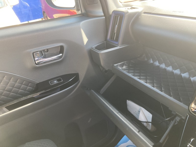 ダイハツ タント13枚目