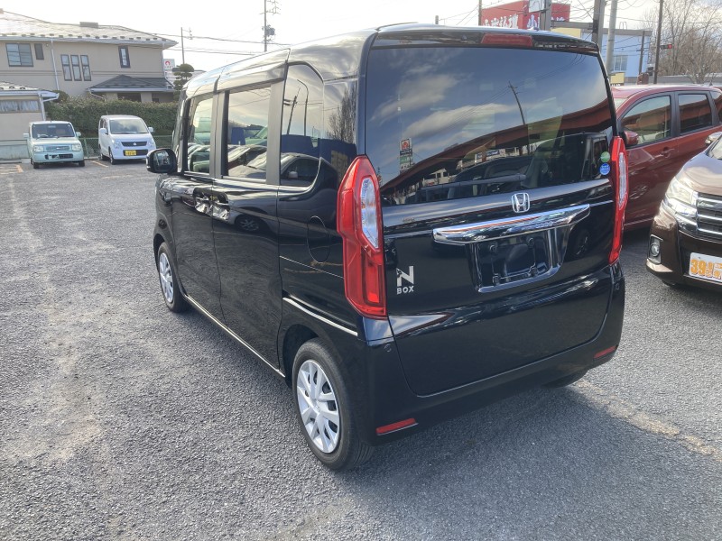 ホンダ N BOX4枚目