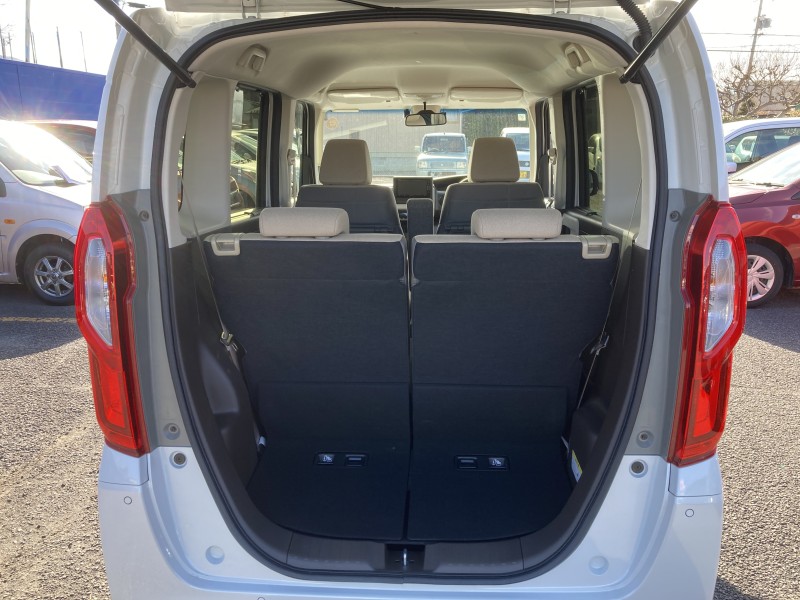 ホンダ N BOX5枚目