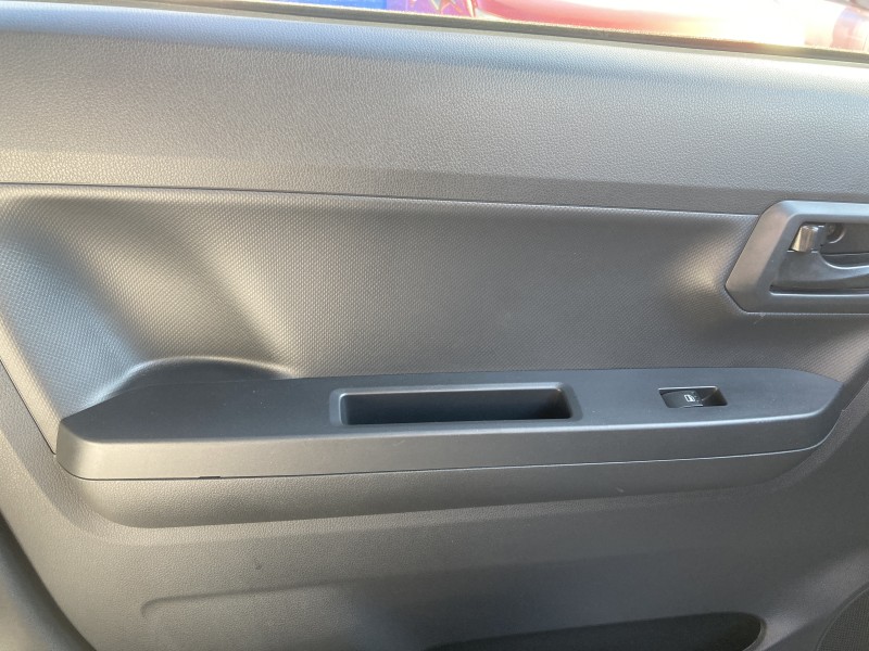 ダイハツ ミライース13枚目