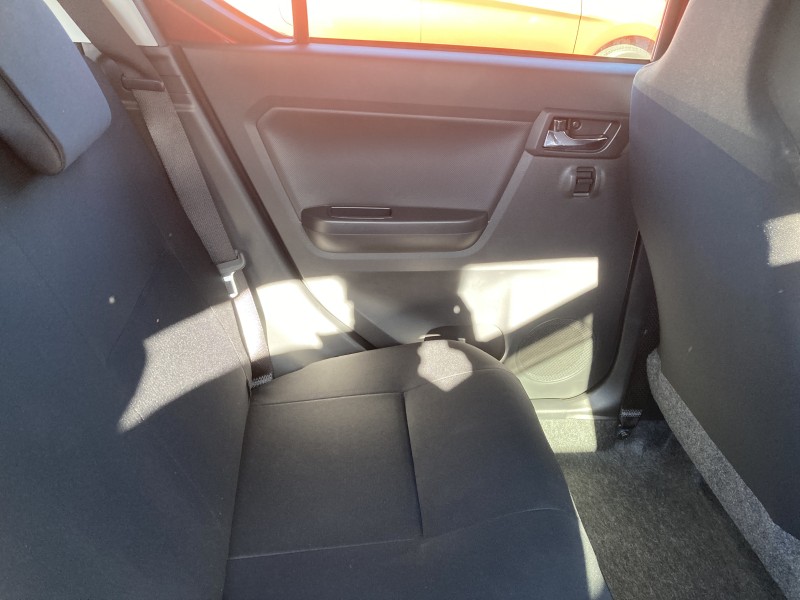 ダイハツ ミライース25枚目