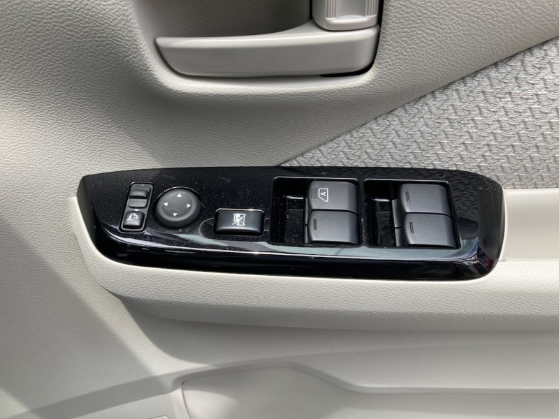 三菱 eKワゴン22枚目