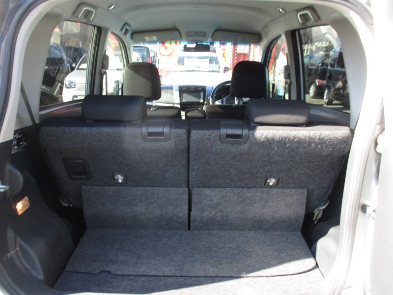 ダイハツ ムーヴ6枚目