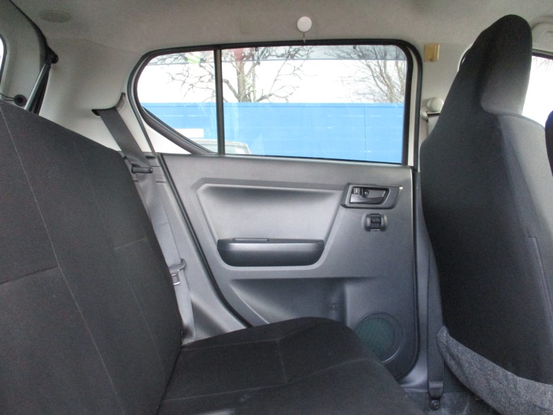 ダイハツ ミライース22枚目