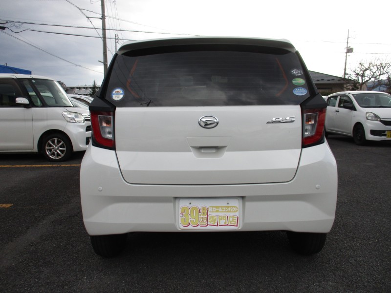 ダイハツ ミライース4枚目