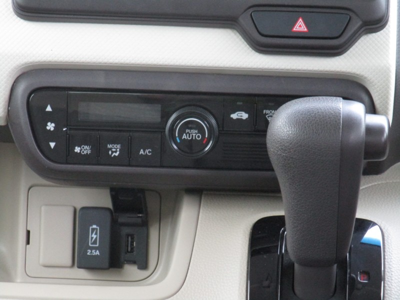 ホンダ N BOX11枚目