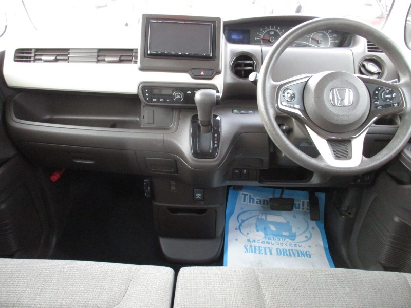 ホンダ N BOX10枚目
