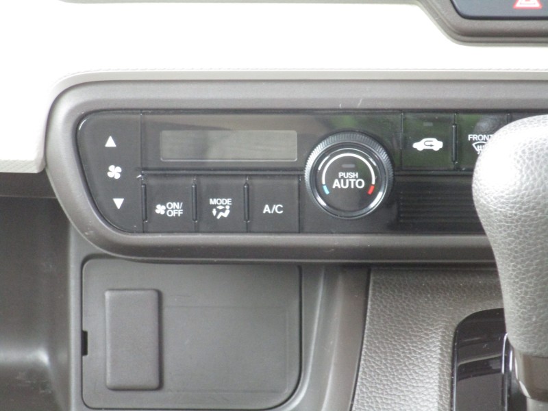 ホンダ N BOX11枚目