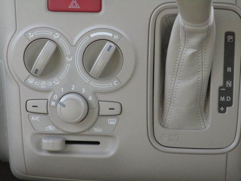 スズキ アルトラパン11枚目