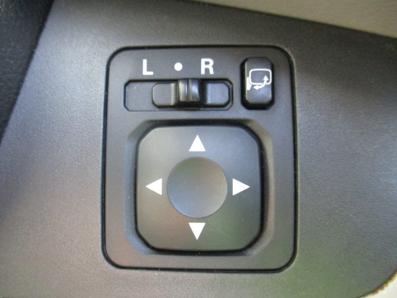 三菱 eKスペース16枚目