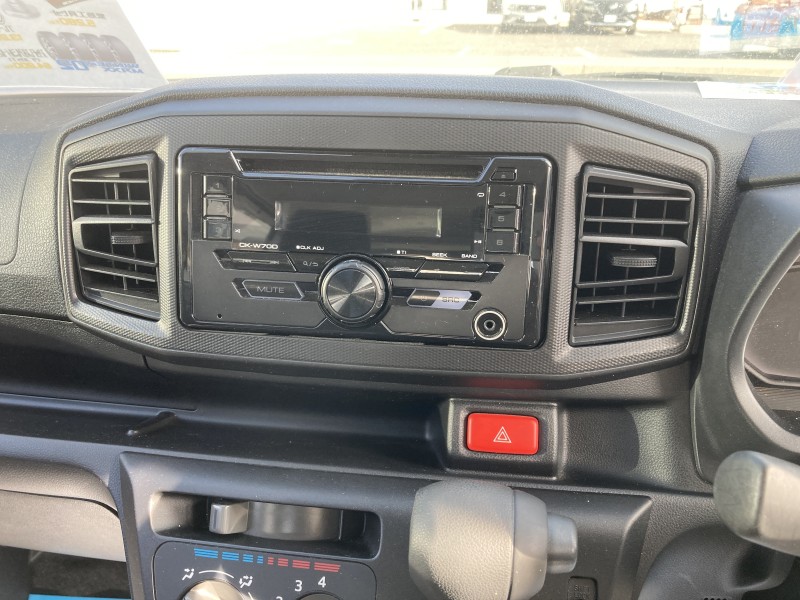 ダイハツ ミライース11枚目