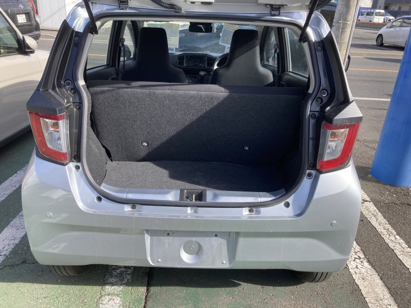 ダイハツ ミライース5枚目