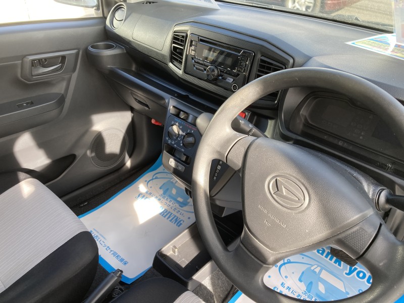 ダイハツ ミライース8枚目