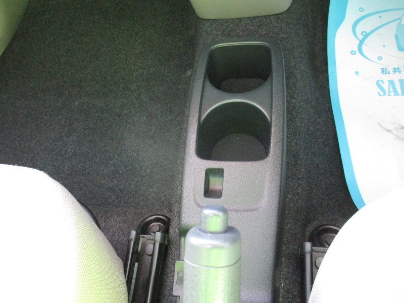 ダイハツ ミライース15枚目