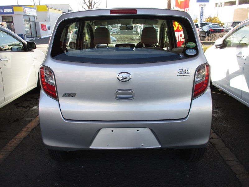 ダイハツ ミライース4枚目