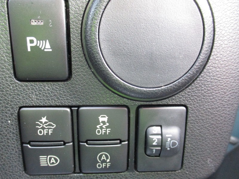 ダイハツ ミライース18枚目