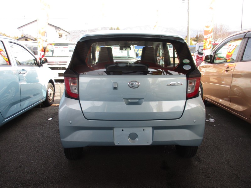 ダイハツ ミライース4枚目