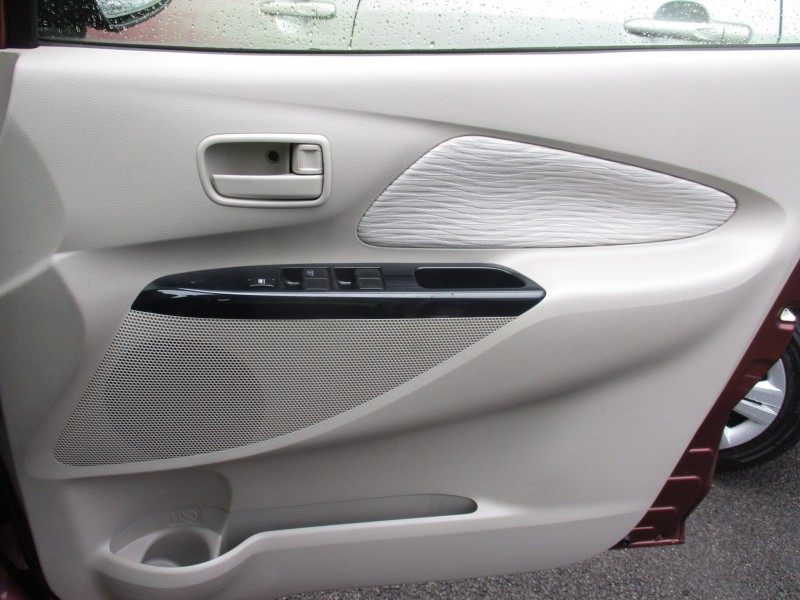 三菱 eKワゴン21枚目