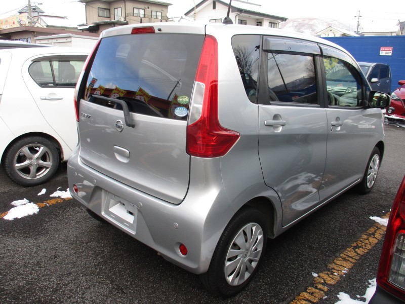 ニッサン デイズ3枚目