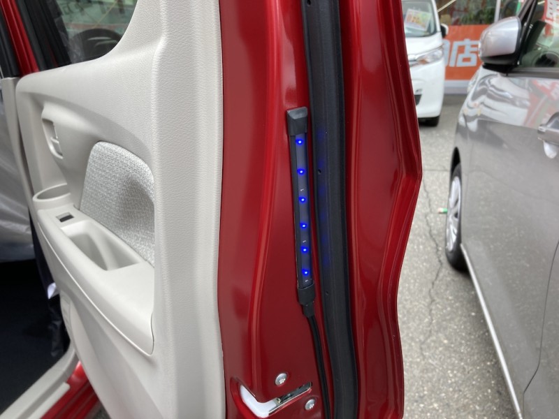 三菱 eKワゴン27枚目