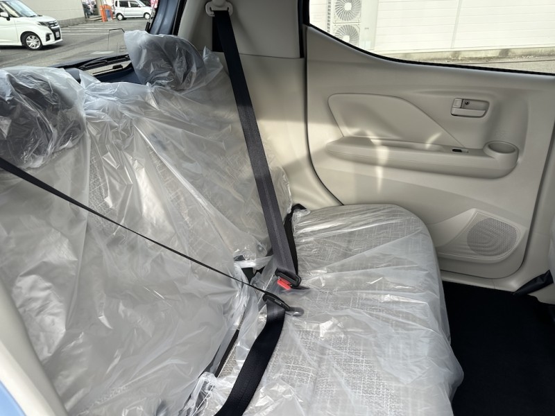 三菱 eKワゴン26枚目