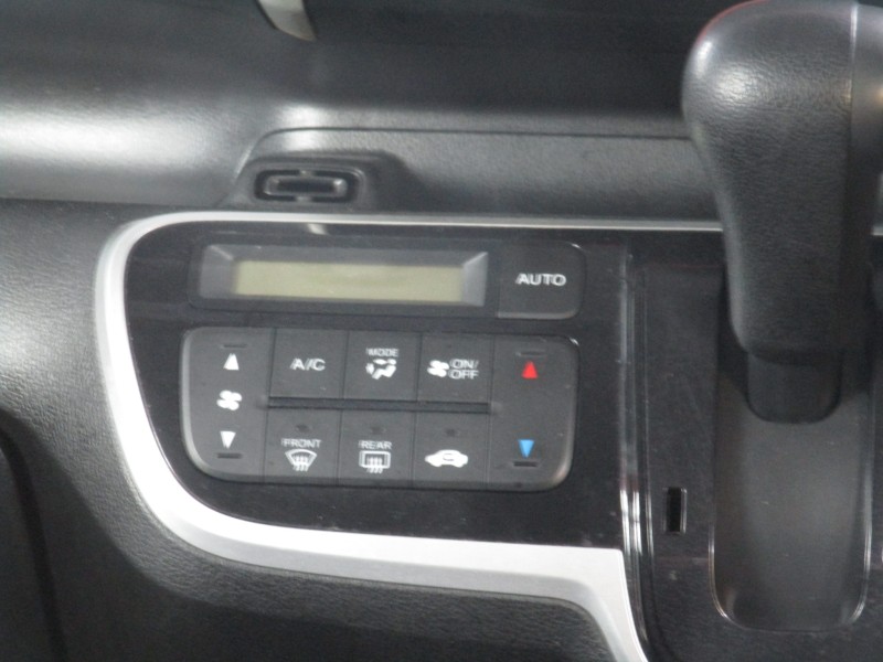 ホンダ N BOX11枚目