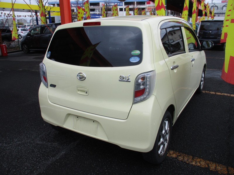 ダイハツ ミライース3枚目