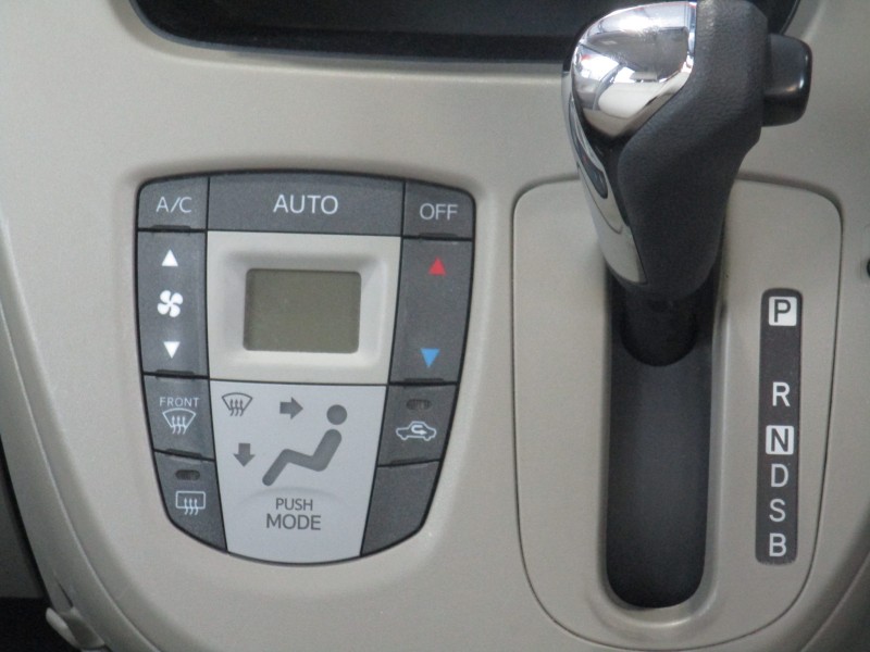 ダイハツ ムーヴ12枚目